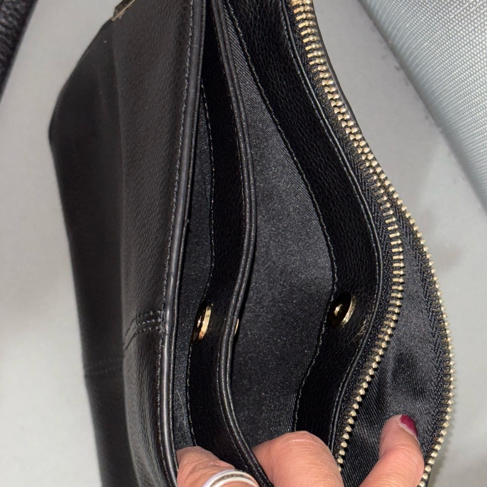 Black Leather Women’s Purse - Picture 3 of 13